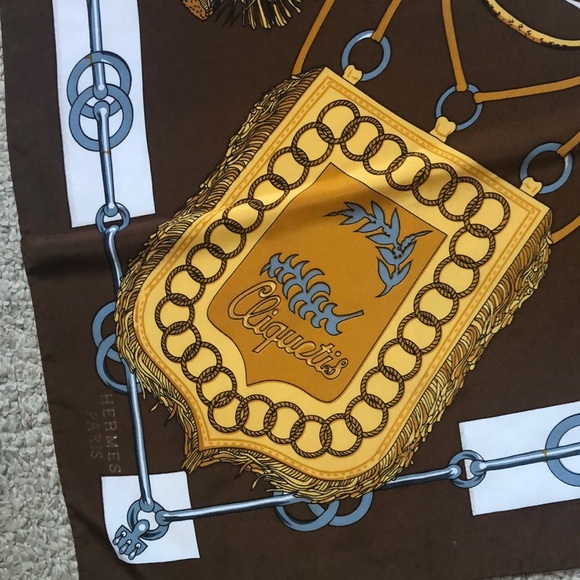 Authentic Cliquetis HERMÈS PARIS silk scarf Italy - Picture 2 of 16